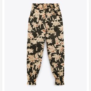 Floral Print Women's Cropped Pants